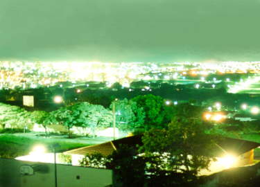 Desperd�cio de luz, pago pelo povo